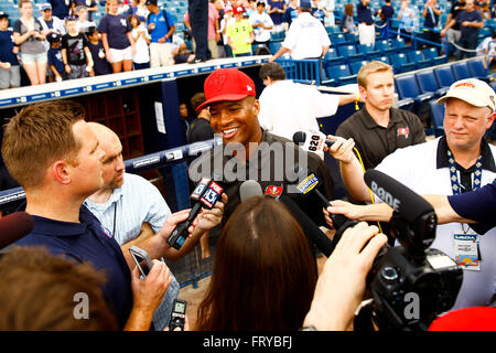 Tampa, Florida, USA. 24th Mar, 2016. WILL VRAGOVIC | Times.Tampa Bay Buccaneers quarterback Jameis Winston talks with reporters before the game between the Tampa Bay Rays and the New York Yankees in George M. Steinbrenner Field in Tampa, Fla. on Thursday, March 24, 2016. © Will Vragovic/Tampa Bay Times/ZUMA Wire/Alamy Live News Stock Photo