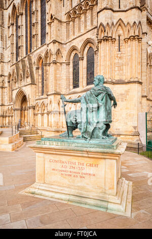 Statue of the Roman Emperor Constantine outside the South door of York Minster, the cathedral church of the Diocese of York, Nor Stock Photo