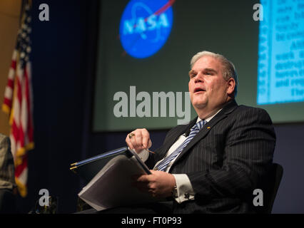 Coauthor of &quot;We Could Not Fail&quot;, Steven Moss, discusses the historic journey to demographic diversity within the NASA space program at NASA's Black History Month program on Wednesday, February 24, 2016 at NASA Headquarters in Washington, DC. During the program, Dr. George Carruthers and Dr. Katherine Johnson were honored for their contributions to NASA. Stock Photo
