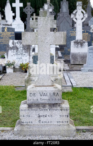 Éamon De Valera grave at Glasnevin Cemetery in Dublin, Ireland, Europe Stock Photo