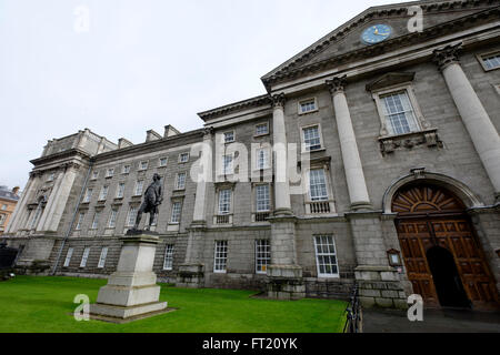 Statue of Edmund Burke in front of Trinity College in Dublin, Republic of Ireland, Europe Stock Photo