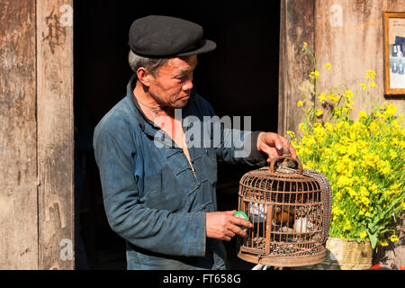 Portrait H'mong ethnic Old men in Ha Giang , Vietnam. H'mong is the 8th largest ethnic group in Vietnam Stock Photo