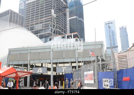 New York City, USA. 24th March, 2016. US Nation Guard deployed to the site surrounding the World trade complex. ©Marc Ward/Alamy Live News Stock Photo