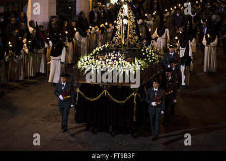 Zamora, Castilla and Leon, Spain. 26th Mar, 2016. Members of the 'Guardia Civil' escort a religious image during the Good Friday procession of the 'Nuestra Madre de las Angustias' brotherhood in Zamora Credit:  Matthias Oesterle/ZUMA Wire/Alamy Live News Stock Photo