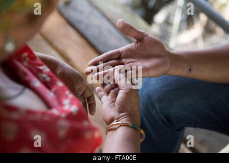 Traditional Practices being used by Healers on the Island of Siquijor,Philippines at the annual Healing Festival Stock Photo