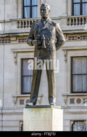 Earl Mountbatten statue is an outdoor bronze statue of Admiral of the Fleet Louis Mountbatten, 1st Earl Mountbatten. London, UK Stock Photo