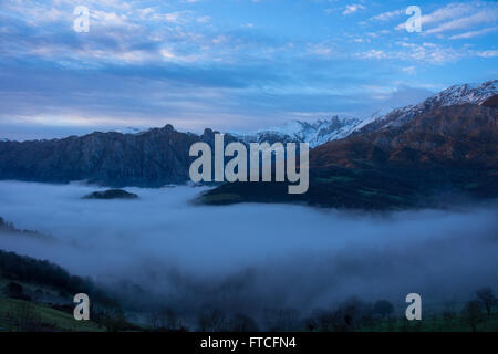 Cabrales valley, Asturias, Northern Spain. 27th March 2016. Easter morning cloud inversion over the Cabrales valley in Asturias, northern Spain. Credit:  M Afoto/Alamy Live News Stock Photo