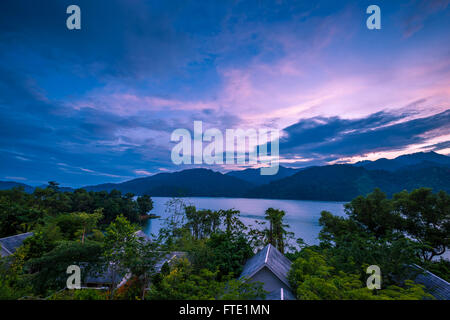 Sunset dusk at Banding Island, Temenggor Lake, Malaysia Stock Photo