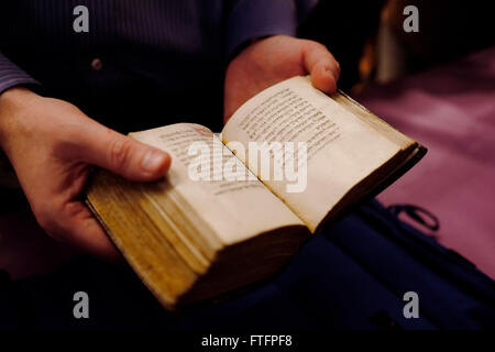 Jerusalem, Israel. 28th March, 2016.  An old Jewish prayer book, containing a set order of daily prayers displayed at the Israel National Library on the Givat Ram campus of the Hebrew University of Jerusalem on 28 March 2016. The National Library of Israel is the library dedicated to collecting the cultural treasures of Israel and of Jewish heritage. Credit:  Eddie Gerald/Alamy Live News Stock Photo