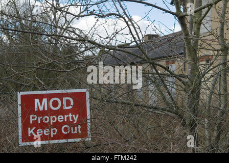 Ministry of Defence, MOD property Kent abandoned building 2016 UK HOMER SYKES