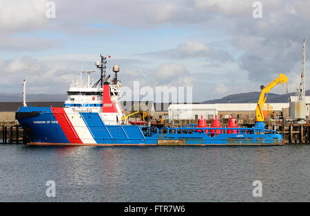 Offshore supply vessel Kingdom of Fife arriving in Portsmouth Stock ...