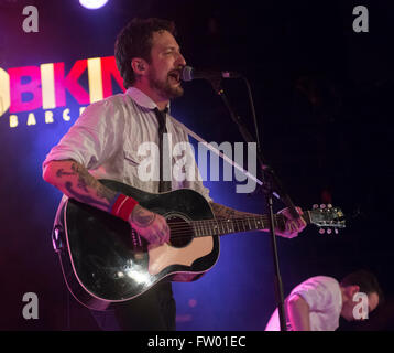 Barcelona, Spain. 30 March 2016. English folk singer Frank Turner performs live in the Bikini concert hall singing songs of his new album “Positive songs for negative people” Credit:  Victor Puig/Alamy Live News Stock Photo