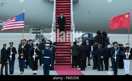 Washington, USA. 30th Mar, 2016. Chinese President Xi Jinping (C) arrives for the fourth Nuclear Security Summit in Washington, the United States, March 30, 2016. Credit:  Xie Huanchi/Xinhua/Alamy Live News Stock Photo