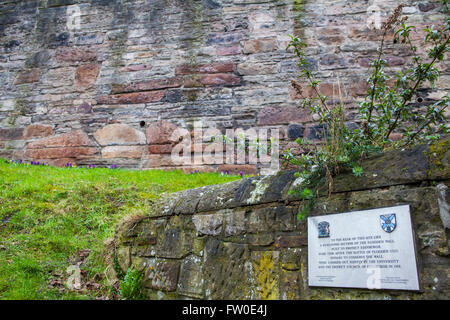 EDINBURGH, SCOTLAND - MARCH 9TH 2016: A plaque noting one of the remaining sections of the historic Flodden Wall on The Pleasanc Stock Photo
