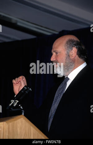 Washington, DC., USA, 4th February, 1997 Rob Reiner addresses the National governor Annual Winter Meeting in Washington DC.  Credit: Mark Reinstein Stock Photo