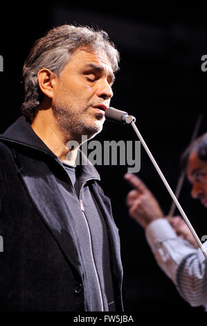 Andrea Bocelli, blind Italian tenor, soloist, celebrity, recording ...