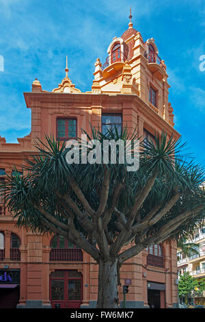 Spanien, Teneriffa, Santa Cruz, Fabrica La Lucha, Calle del Pilar / Calle Suarez Guerra in der Nähe der Plaza del Príncipe. Das Stock Photo