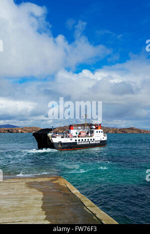 CalMac ferry leaving the Isle of Iona, heading for Mull, Inner Hebrides, Scotland UK Stock Photo