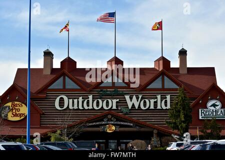 A Bass Pro Shop Outdoor World store front in Maryland Stock Photo