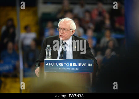Saint Charles, MO, USA – March 14, 2016: US Senator and Democratic Presidential Candidate Bernie Sanders speaks at rally. Stock Photo