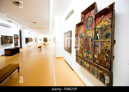 Oviedo, Spain. 31st March, 2016. A new room during the reopening of Museum of Fine Arts of Asturias on March 31, 2016 in Oviedo, Spain. Credit:  David Gato/Alamy Live News Stock Photo