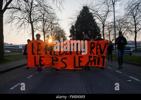 France-Rennes, March 15,2016  Students gathered in the center of Rennes, Tuesday evening. They protest against the law El Khomri.  Photo:KEVIN NIGLAUT/ IMAGESPIC Stock Photo