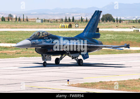 A Belgian Air Force F-16AM Fighting Falcon taxiing at Izmir Air Station in Turkey, during the 100th Anniversary of the Turkish A Stock Photo