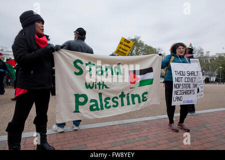 Sunday, March 20, 2016, Washington, DC USA: Anti-Israel protesters rally  in front of the White House against AIPAC - USA Stock Photo