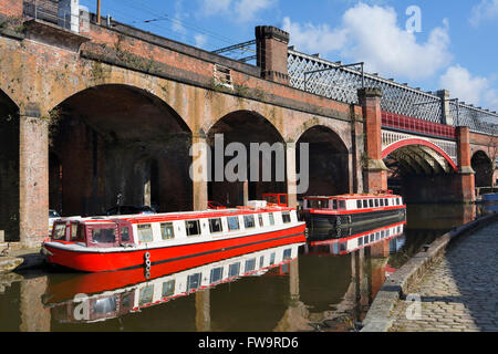 Bridgewater Canal passing through central Manchester where a spate of deaths  from drowning indicate a serial killer is active. Stock Photo