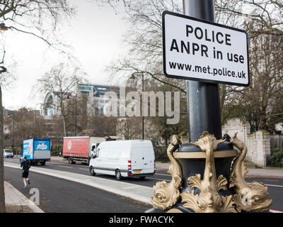 Police Automatic Number Plate Recognition ANPR in use in central London Stock Photo