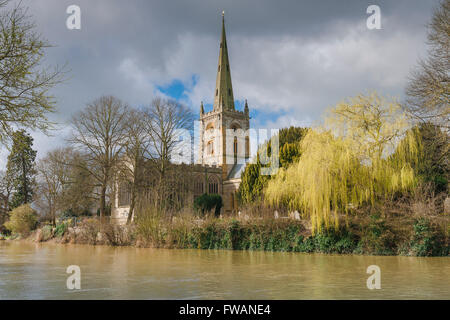 Stratford Upon Avon church, view of Holy Trinity Church, site of Shakespeare's tomb, in Stratford Upon Avon, England, UK Stock Photo