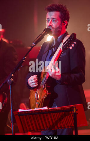 Milan Italy. 02th April 2016. The Italian singer/songwriter DANIELE SILVESTRI perform live on stage at Teatro Degli Arcimboldi during the 'Acrobati in Tour' Credit:  Rodolfo Sassano/Alamy Live News Stock Photo