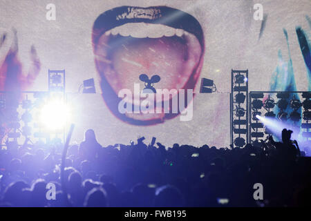 Pomona, California, USA. 31st Oct, 2015. Deadmau5 performs during the HARD Day of the Dead Halloween-themed rave at the Pomona Fairplex on Saturday, October 31, 2015 in Pomona, Calif.© 2015 Patrick T. Fallon © Patrick Fallon/ZUMA Wire/Alamy Live News Stock Photo