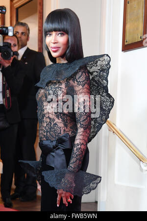 Baden-Baden, Germany. 2nd Apr, 2016. Naomi Campbell posing at the Gala ...