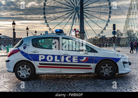 Paris, France. 3rd April, 2016. Police forces during the event Marathon of Paris 2016. Credit:  Guillaume Louyot/Alamy Live News Stock Photo