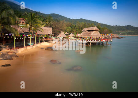 Bamboo huts on the beach at Rangbeach, Danang or Da nang, Quang Nam Province, Vietnam Stock Photo