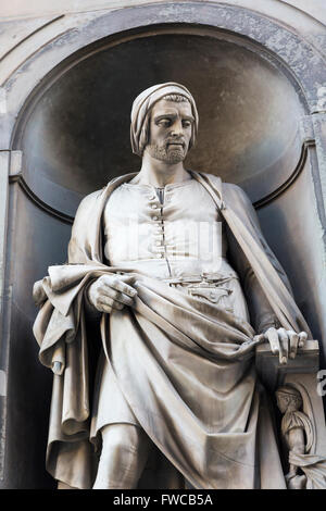 Florence, Florence Province, Tuscany, Italy.  Statue of Italian sculptor Nicola Pisano, also called Niccolò Pisano Stock Photo