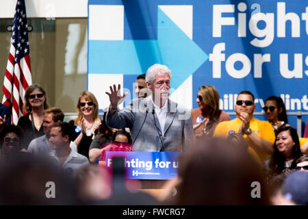 Los Angeles, CALIFORNIA, USA. 3rd Apr, 2016. Former president BILL CLINTON campaigns for HILLARY CLINTON at the Los Angeles Trade - Technical College in Los Angeles, Calif. Credit:  Gabriel Romero/ZUMA Wire/Alamy Live News Stock Photo