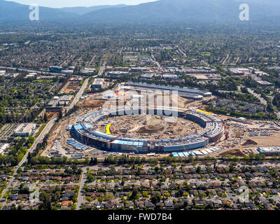 new Apple Campus II, aerial, New Apple Computer Campus under Construction in Cupertino, Silicon Valley, California, Round Stock Photo