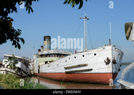 KENYA Kisumu, old vessel MV Reli and SS Nyanza built 1907 by Bow, McLachlan and Company of Paisley in Renfrewshire, Scotland as knock down' vessel; that is, she was bolted together in the shipyard at Paisley, all the parts marked with numbers, disassembled into many hundreds of parts and transported in kit form by sea to Kenya for reassembly, since 2002 out of service / KENIA  Kisumu, altes Schiff MV Reli und Dampfschiff Nyanza, gebaut 1907 von Bow, McLachlan and Company of Paisley in Renfrewshire, Scotland, seit 2002 ausser Dienst Stock Photo