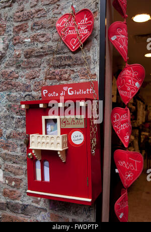 Letter to Juliet, Verona, Italy Stock Photo - Alamy