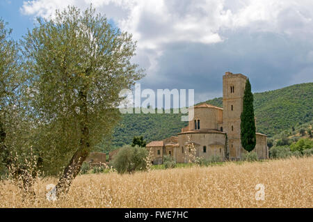 Abbazia di Sant' Antimo in Southern Tuscany, Italy Stock Photo