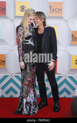 Las Vegas, Nevada, USA. 3rd Apr, 2016. NICOLE KIDMAN and KEITH URBAN at the 51st Academy of Country Music Awards, held at MGM Grand Garden Arena. © Mjt/AdMedia/ZUMA Wire/Alamy Live News Stock Photo