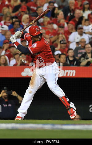 Anaheim, CA. 4th Apr, 2016. Los Angeles Angels right fielder Daniel ...