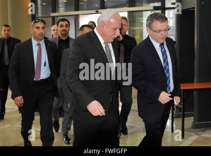 Palestinian Foreign Minister, Riyad al-Malki and the Romanian Foreign ...