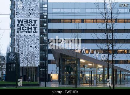 Kruiskade in the evening light in the rain in Rotterdam, 05.01.2016 Stock Photo