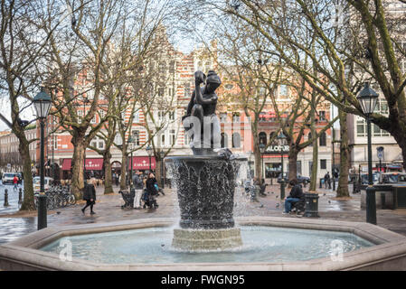 Venus Fountain, Sloane Square, London, England, United Kingdom, Europe Stock Photo