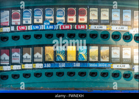 cigarette vending machine florence hi-res stock photography and images Italian Cigarette vending machine Stock