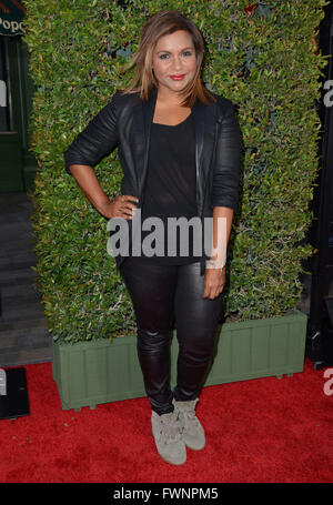 Los Angeles, California, USA. 5th Apr, 2016. Universal City, California - Mindy Kaling. Arrivals for Universal Studios' ''Wizarding World of Harry Potter Opening'' held at Universal Studios Hollywood. Photo Credit: Birdie Thompson/AdMedia Credit:  Birdie Thompson/AdMedia/ZUMA Wire/Alamy Live News Stock Photo