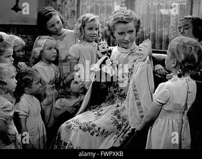 Madonna in Ketten, Deutschland 1949, Regie: Gerhard Lamprecht, Darsteller: Karin Hardt Stock Photo